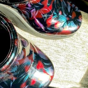 Giani Bernini Women’s Memory Foam Cavvell Clogs, Metallic Multi, size 5